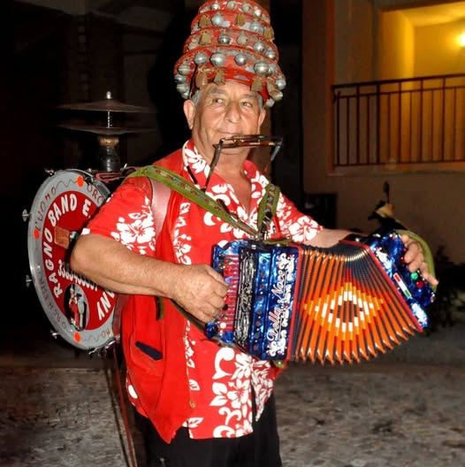 Angelo Iaconelli, a one man band, Ragno Band e Company from Cassino, Italy